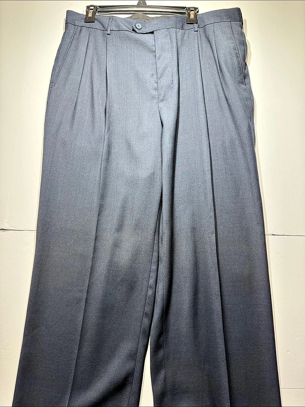 Stafford Men's Pleated Dress Pants in Gray Size 38/32Like New